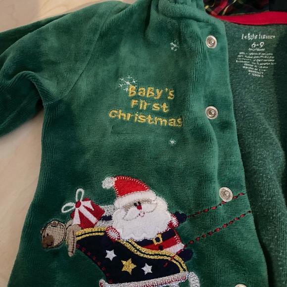 Baby’s first Christmas green onesie - 6-9 months - Picture 2 of 4
